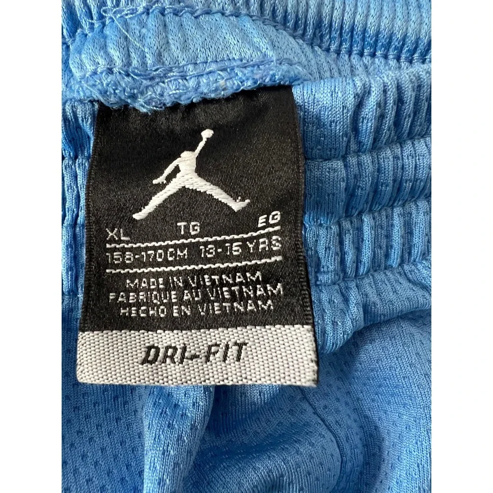 Jordan Basketball Shorts Boys XL Blue White Fair Dri-FIT Mesh Athletic 3937